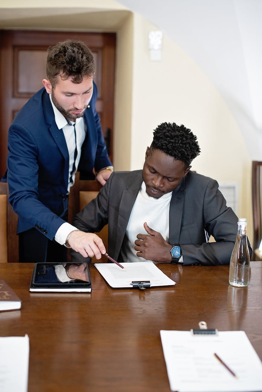 Insurance agent 7 men having a deal in the office